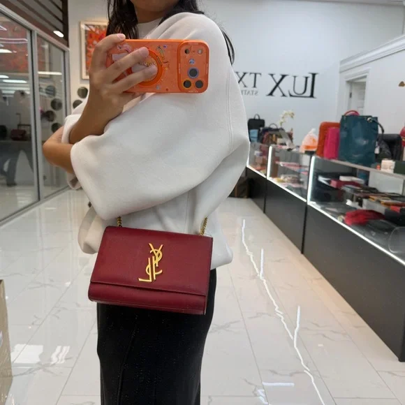 Saint Laurent Burgundy Shoulder Bag with Gold Chain - Picture 12 of 15